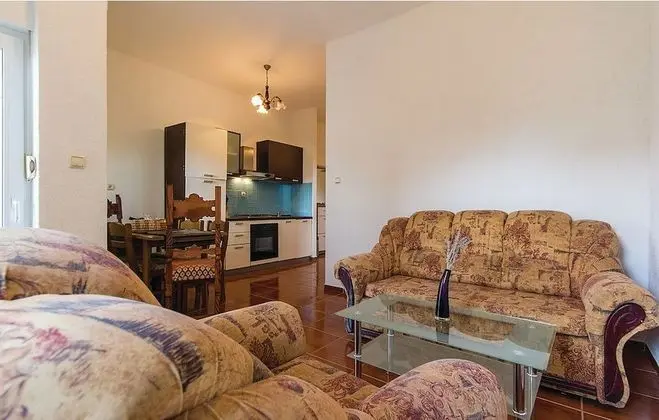 Apart Daire, 2 Yatak Odası (1328/12574)