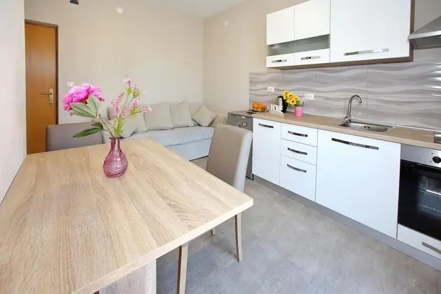 Apart Daire Capacity 3