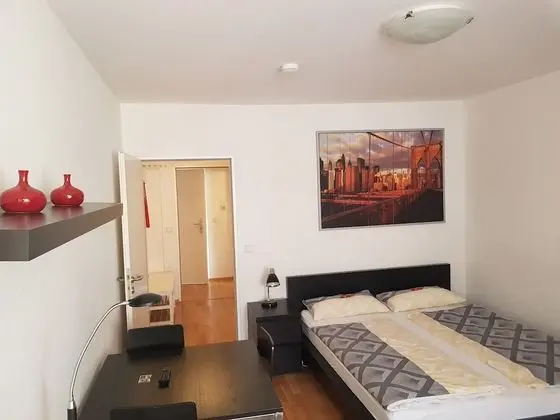 Apart Daire, 1 Çift Kişilik Yatak ve Çekyat
