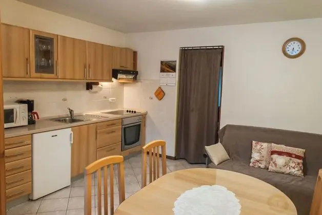 Classic Apart Daire, Dağ Manzaralı