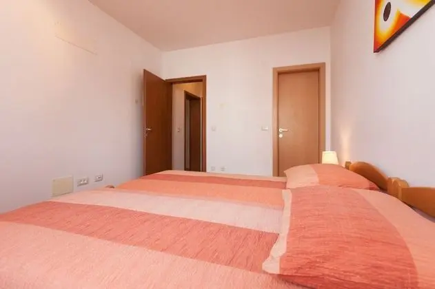 Comfort Apart Daire, Bahçe Manzaralı