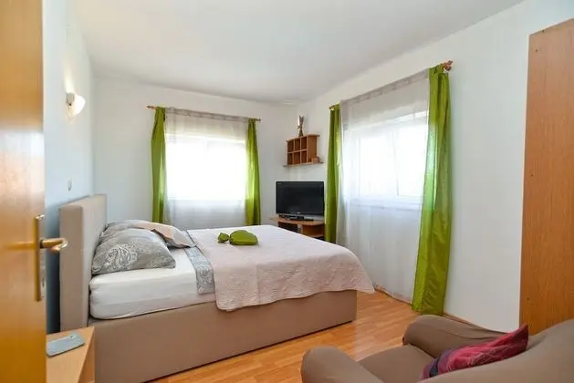 Apart Daire, 2 Yatak Odası (1008/3314)