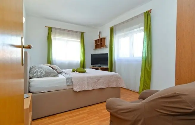 Apart Daire, 2 Yatak Odası (1008/3314)