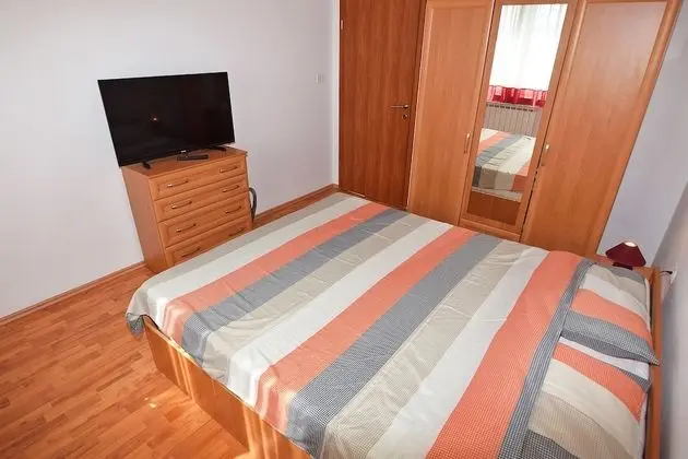 Basic Daire, 2 Yatak Odası, Bahçe Manzaralı