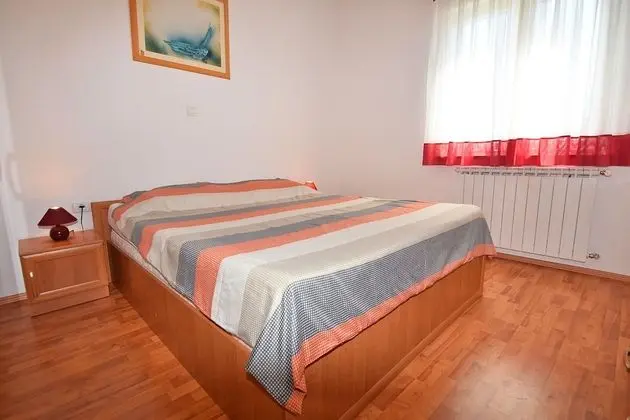 Basic Daire, 2 Yatak Odası, Bahçe Manzaralı