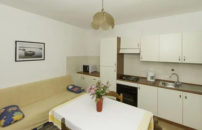 Classic Apart Daire, 1 Yatak Odası, Bahçe Manzaralı