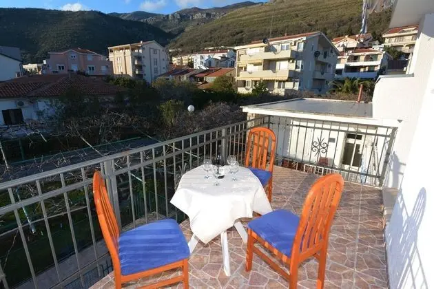 Apart Daire, 1 Yatak Odası, Teras, Bahçeli