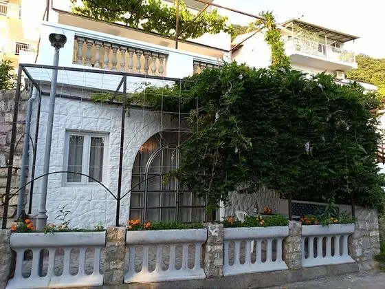 Stüdyo, Teras