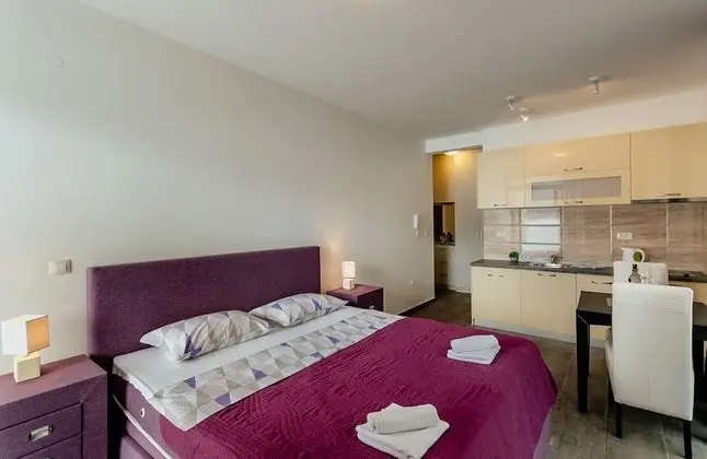 Stüdyo, Deniz Manzaralı