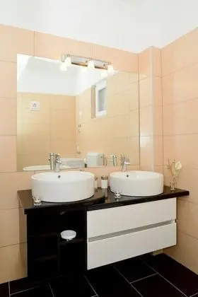 Apart Daire, Birden Çok Yatak, Sigara İçilmez, Bahçe Manzaralı