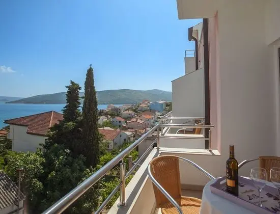 Apart Daire, 2 Yatak Odası, Balkon, Deniz Manzaralı