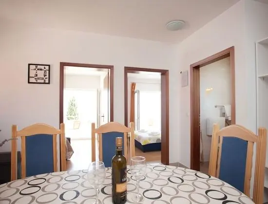 Apart Daire, 2 Yatak Odası, Balkon, Deniz Manzaralı