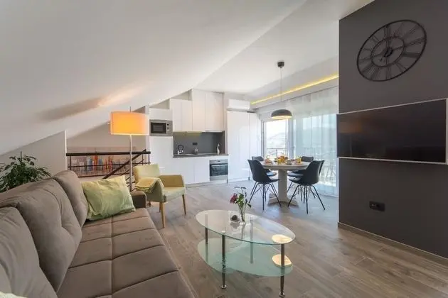 Apart Daire, Deniz Manzaralı