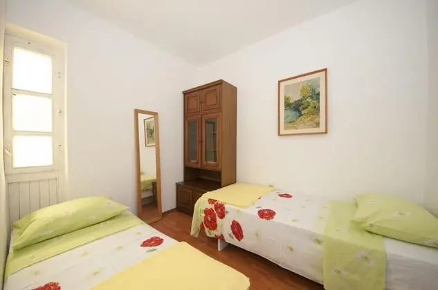 Apart Daire (Two Bedroom Apartment with Garden)