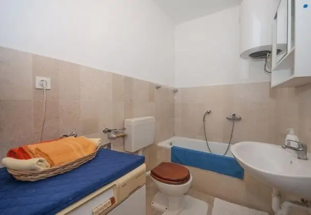 Apart Daire (Two Bedroom Apartment with Garden)