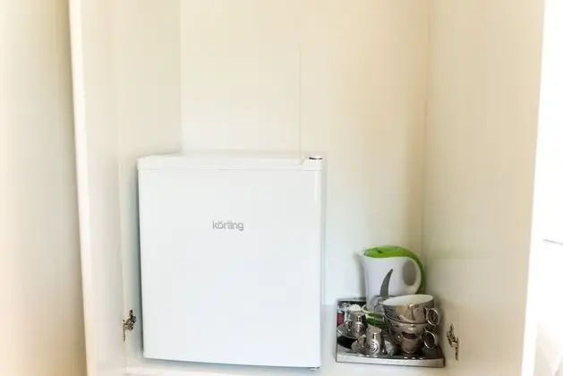 Tek Büyük Yataklı Oda (Twin or Double Room with Terrace)