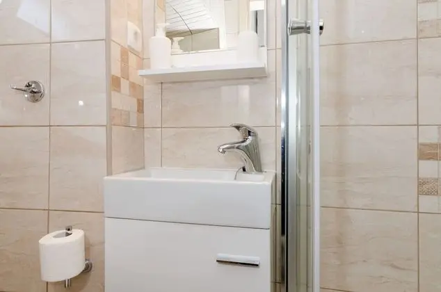 Tek Büyük Yataklı Oda (Twin or Double Room with Terrace)