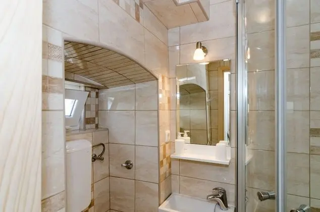 Tek Büyük Yataklı Oda (Twin or Double Room with Terrace)