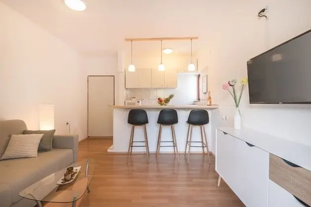 Apart Daire, 1 Yatak Odası, Balkon, Park Manzaralı (2+1)