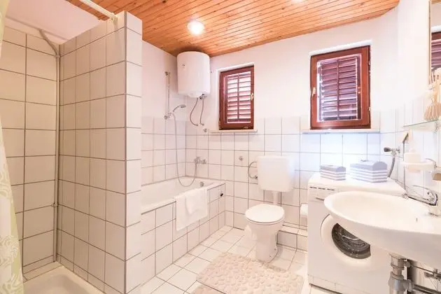 Apart Daire, 1 Yatak Odası, Balkon, Park Manzaralı (4+1)