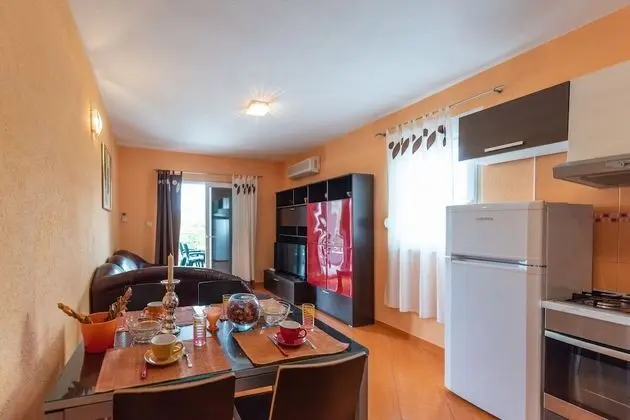 Apart Daire (Two Bedroom Apartment with Balcony-A1)