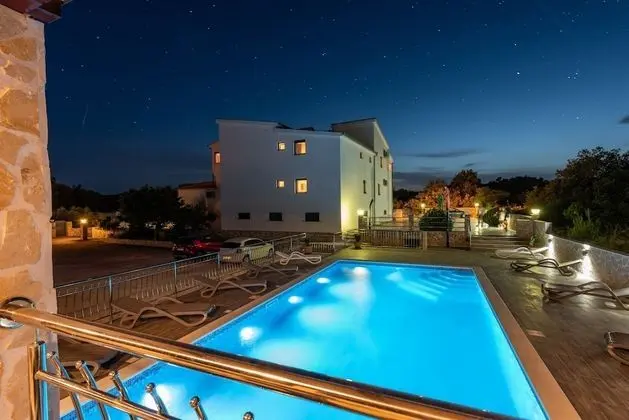 Apart Daire (Two Bedroom Apartment with Balcony-A1)