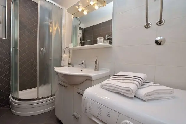 Deluxe Apart Daire, 1 Büyük (Queen) Boy Yatak ve Çekyat, Balkon, Bahçe Manzaralı