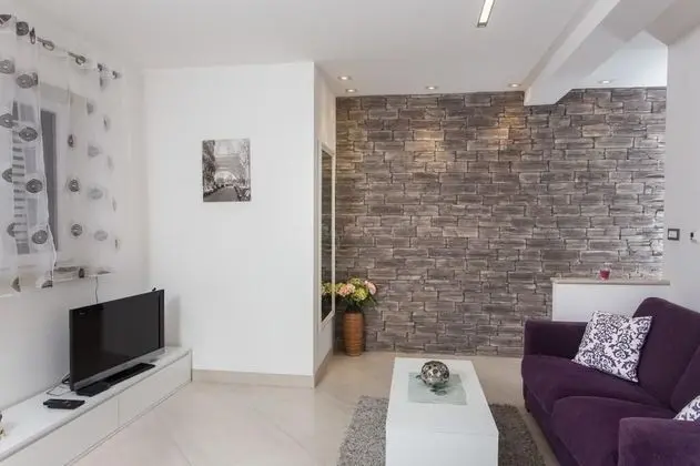 Apart Daire (One Bedroom Apartment with Terrace)