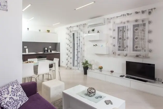 Apart Daire (One Bedroom Apartment with Terrace)