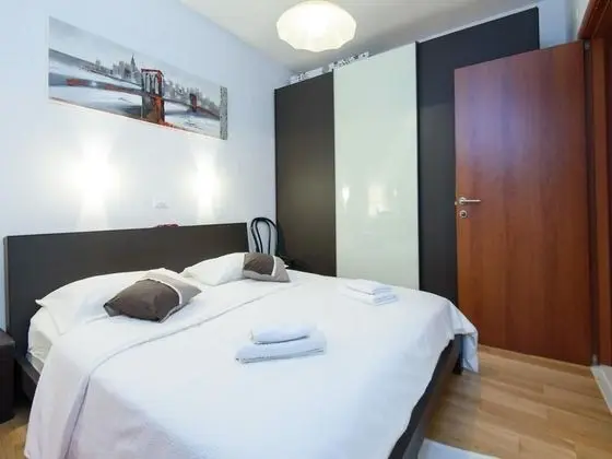 Apart Daire (Two Bedroom Apartment with Jacuzzi)