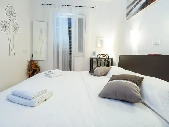 Apart Daire (Two Bedroom Apartment with Jacuzzi)