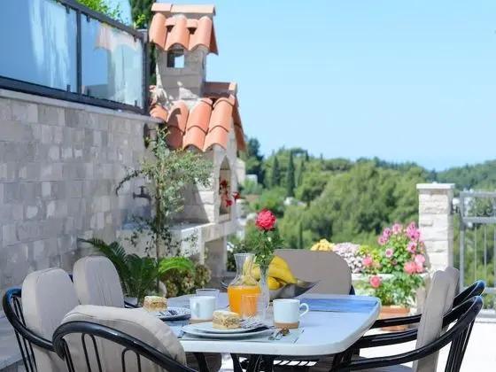 Apart Daire (Two Bedroom Apartment with Jacuzzi)