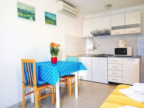 Stüdyo, 1 Büyük (Queen) Boy Yatak ve Çekyat, Veranda