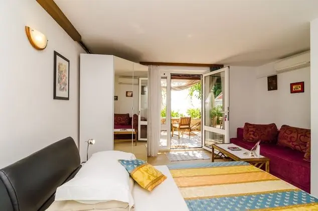 Standard Stüdyo, Teras