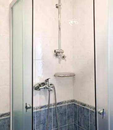 Superior Stüdyo, Teras