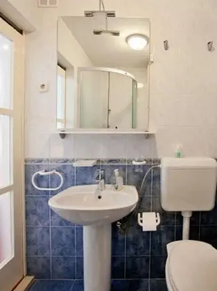 Superior Stüdyo, Teras