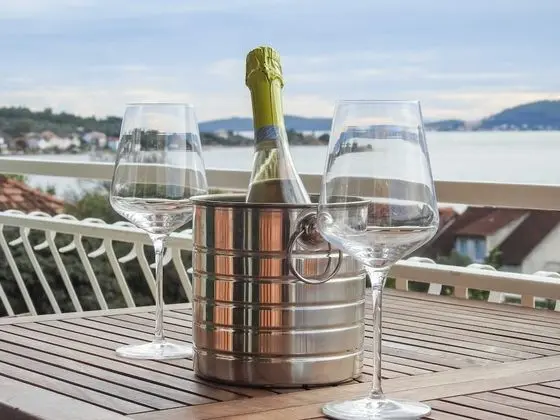 Apart Daire (Two Bedroom Apt - Balcony,Sea View)