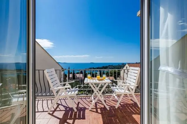 Apart Daire (One Bedroom Apartment with Balcony)