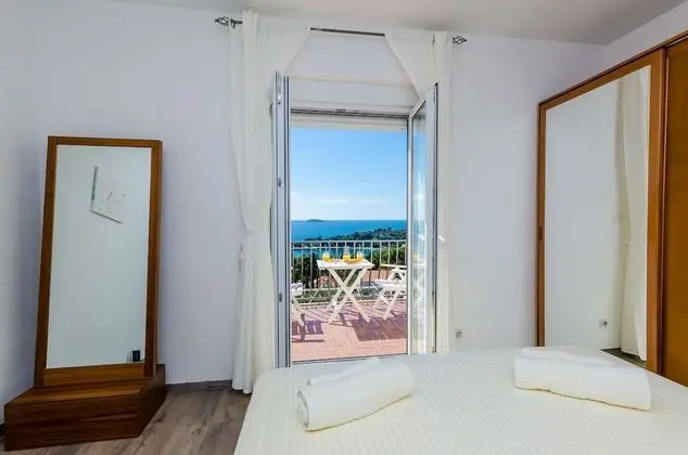 Apart Daire (One Bedroom Apartment with Balcony)