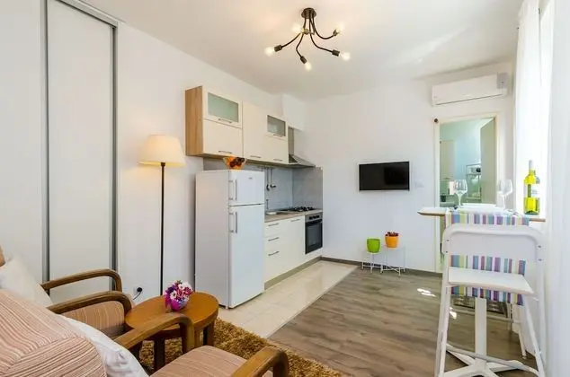 Apart Daire (One Bedroom Apartment with Balcony)