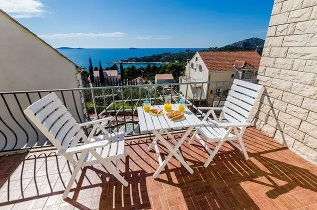 Apart Daire (One Bedroom Apartment with Balcony)