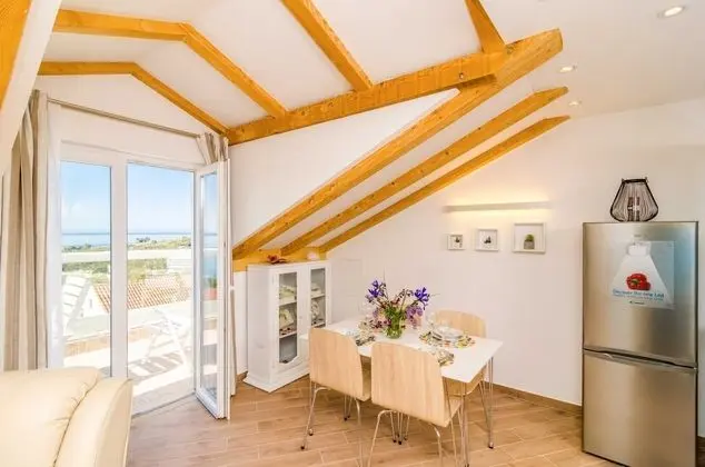 Apart Daire (Two Bedroom Apartment with Balcony)