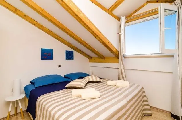 Apart Daire (Two Bedroom Apartment with Balcony)