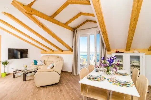 Apart Daire (Two Bedroom Apartment with Balcony)