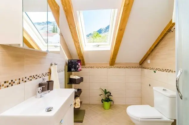 Apart Daire (Two Bedroom Apartment with Balcony)