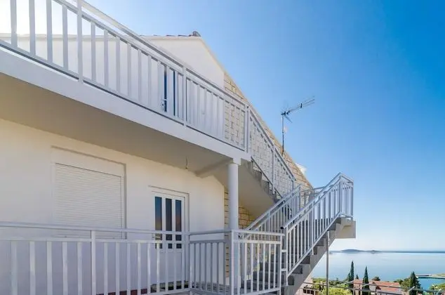 Apart Daire (Two Bedroom Apartment with Balcony)