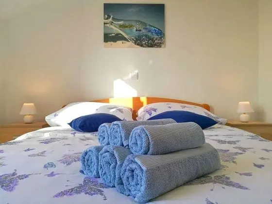 Apart Daire (Two Bedroom Apartment with Balcony an)