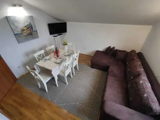 Apart Daire (Two Bedroom Apartment with Balcony an)