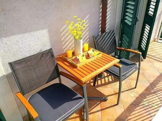 Apart Daire (Two Bedroom Apartment with Balcony an)