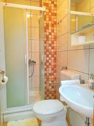 Apart Daire (Two Bedroom Apartment with Balcony an)